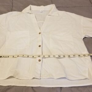 White linen cropped button down shirt size small